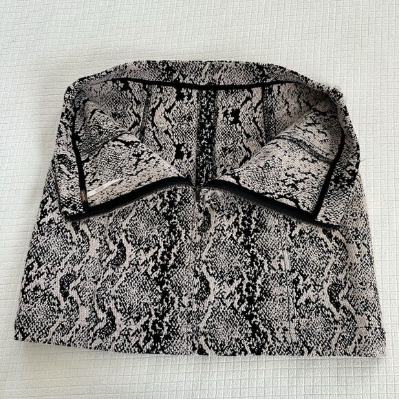 Free People Black Cream Jacquard Snake Animal Print Fall Winter Mini Skirt US 4 - Picture 9 of 14
